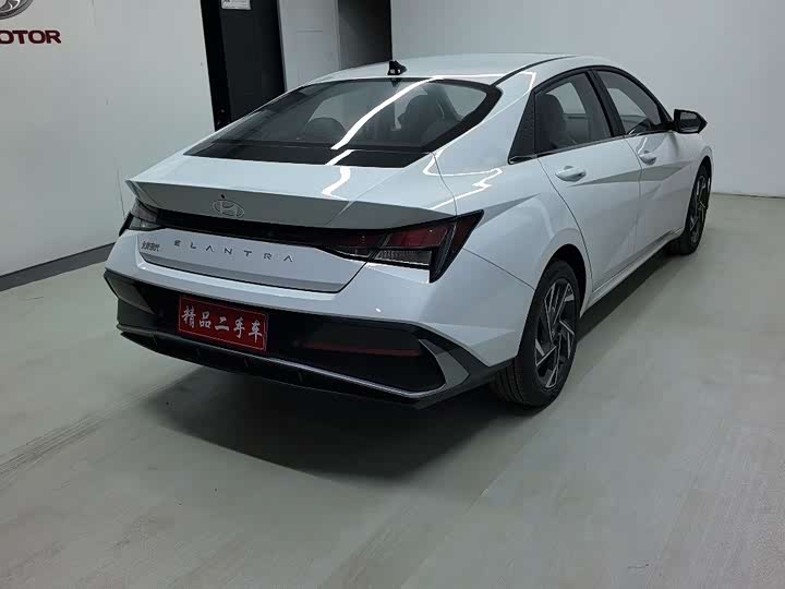 Фото 4 - Hyundai Elantra N line