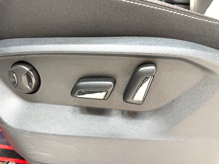 Фото 10 - Volkswagen Tayron