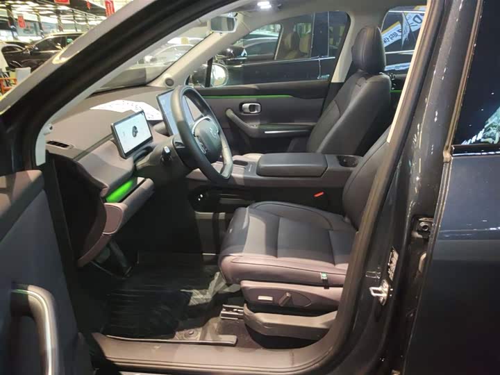 Фото 15 - Leapmotor C10