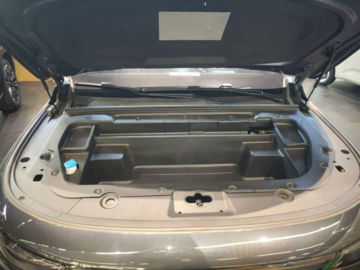 Фото 20 - Leapmotor C10