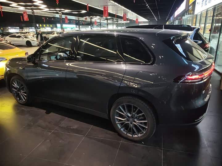 Фото 5 - Leapmotor C10