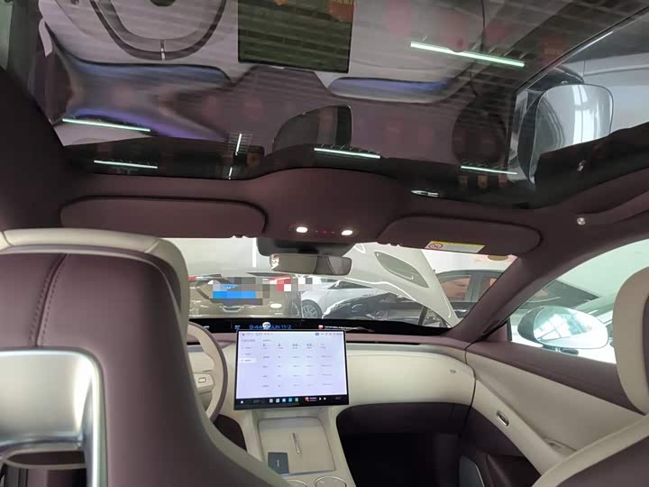 Фото 8 - Xiaomi YU7