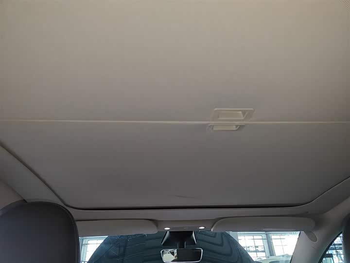 Фото 18 - Tesla Model Y