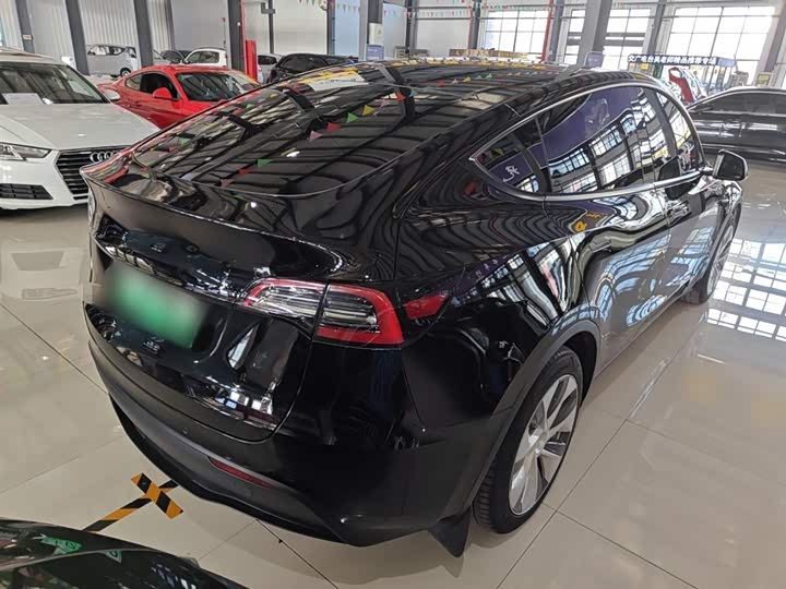 Фото 7 - Tesla Model Y