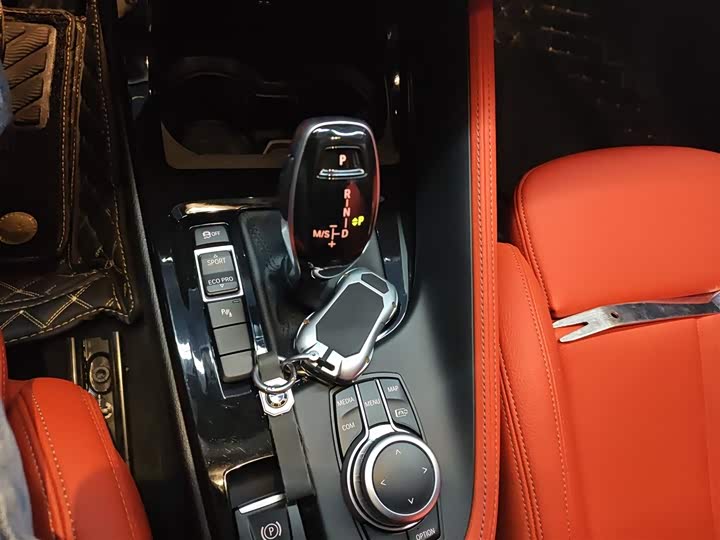 Фото 14 - BMW X2