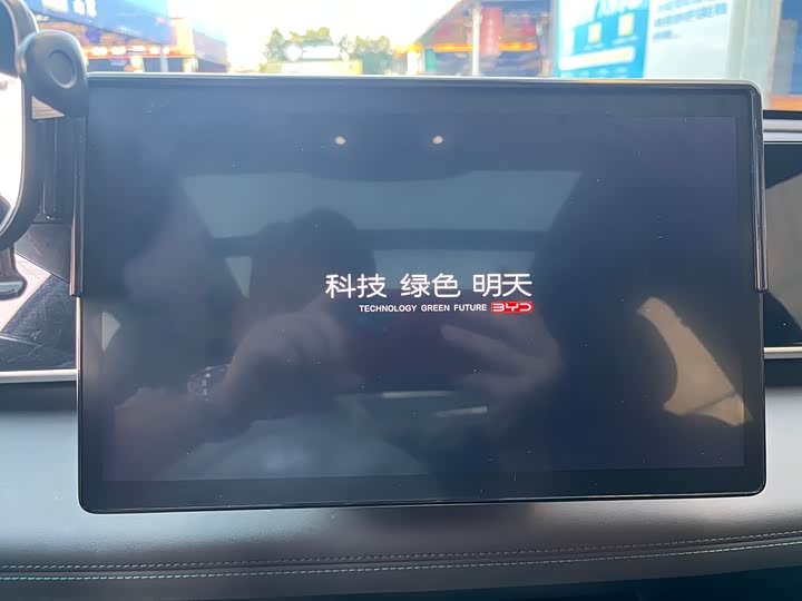 Фото 17 - BYD Qin L