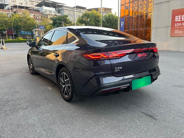 Фото 39 - BYD Qin L