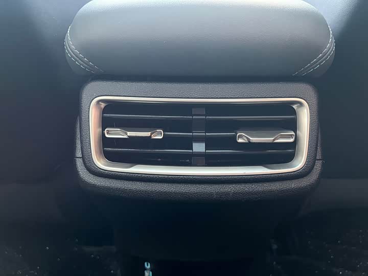 Фото 54 - BYD Qin L