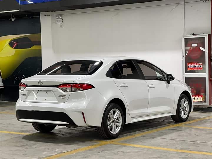 Фото 5 - Toyota Levin