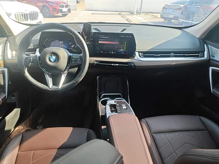 Фото 10 - BMW X1