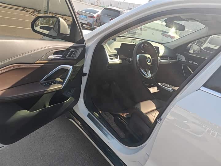 Фото 16 - BMW X1