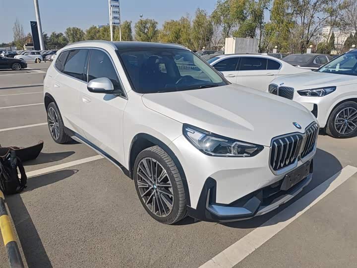 Фото 4 - BMW X1