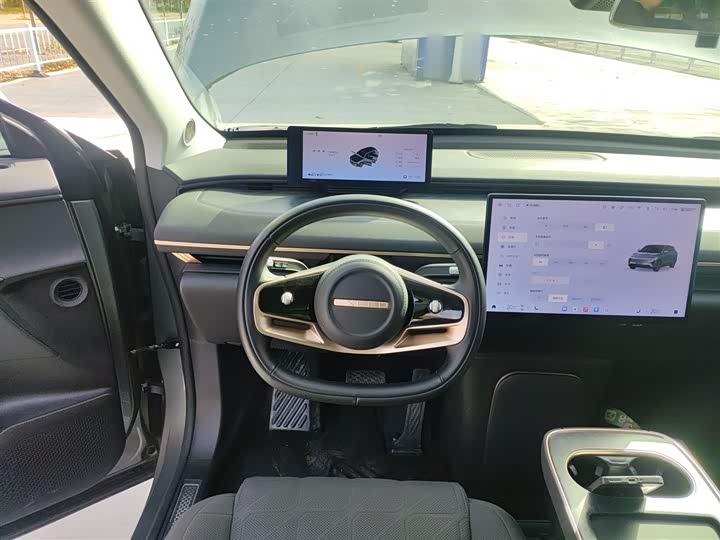 Фото 11 - Exeed Sterra ET