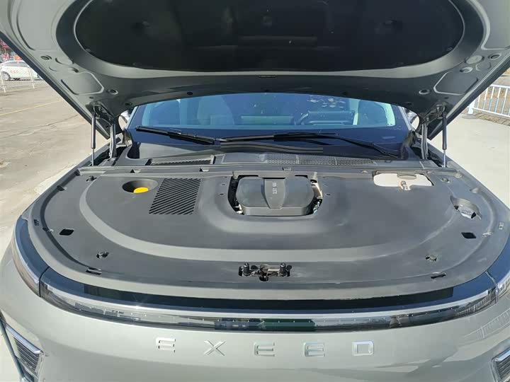 Фото 20 - Exeed Sterra ET