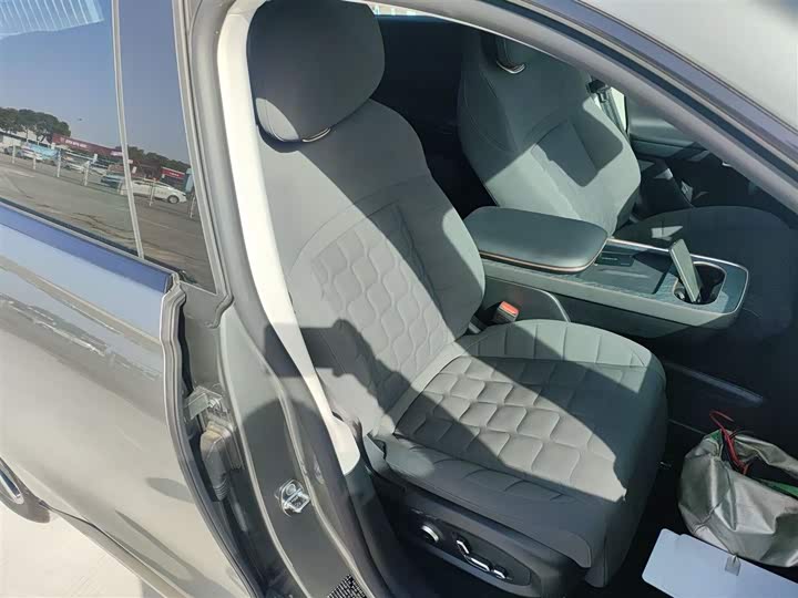 Фото 25 - Exeed Sterra ET