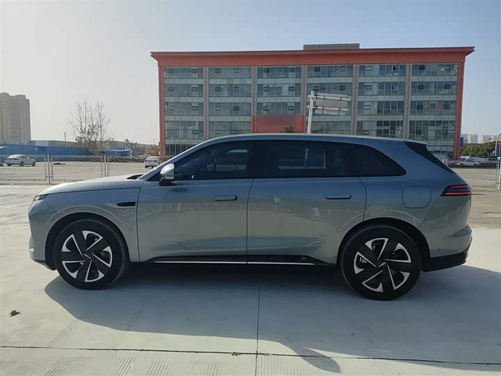 Фото 5 - Exeed Sterra ET