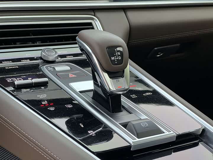 Фото 12 - Porsche Panamera