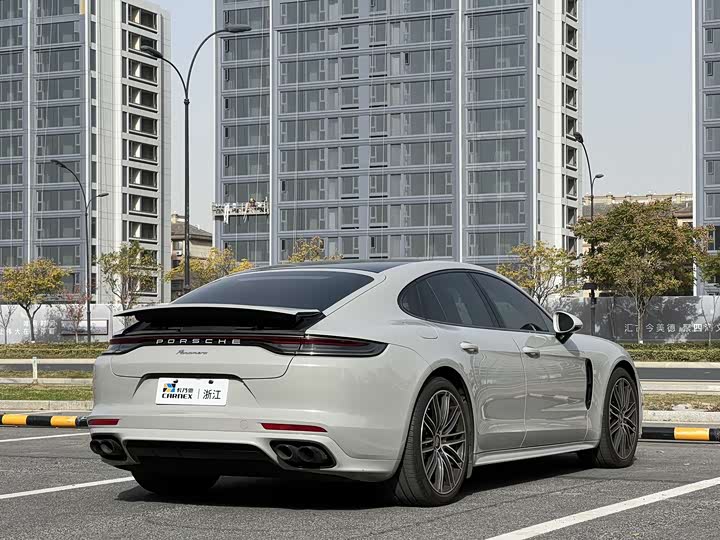 Фото 6 - Porsche Panamera