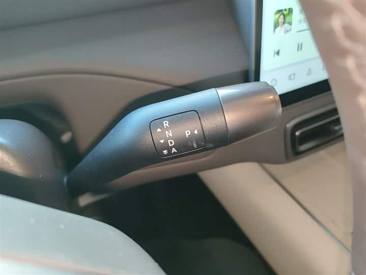 Фото 14 - LiXiang Mega