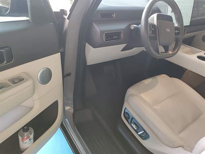 Фото 16 - LiXiang Mega