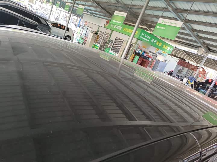 Фото 27 - LiXiang Mega