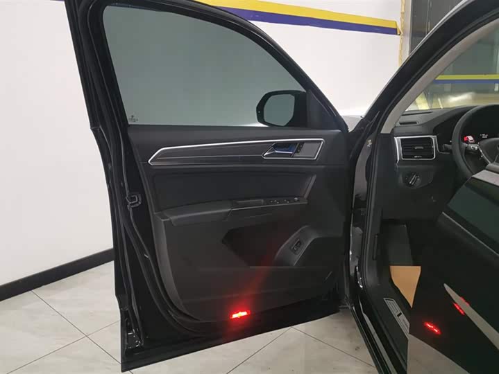 Фото 7 - Volkswagen Teramont Pro