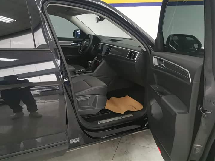 Фото 8 - Volkswagen Teramont Pro