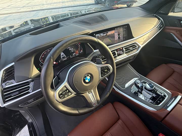 Фото 6 - BMW X7