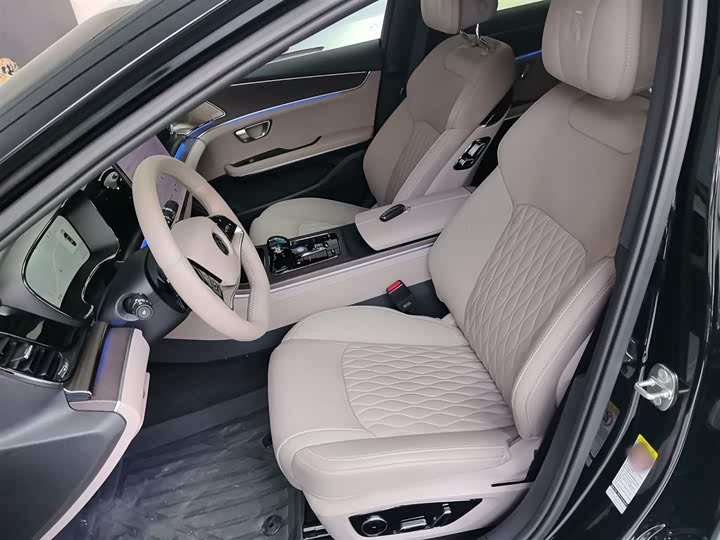 Фото 15 - BYD Han