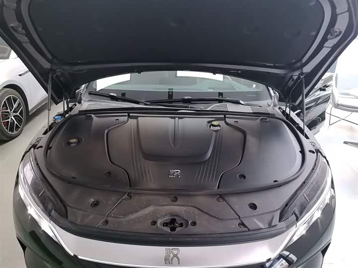 Фото 20 - BYD Han