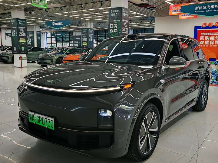 Фото 1 - LiXiang L8