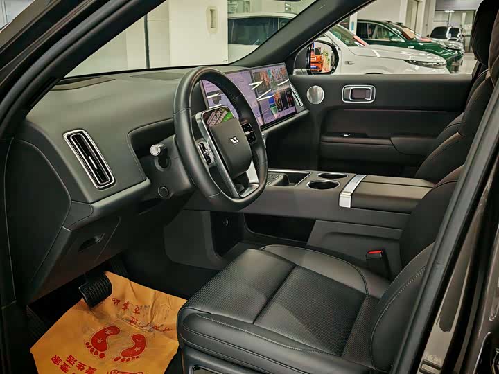 Фото 11 - LiXiang L8