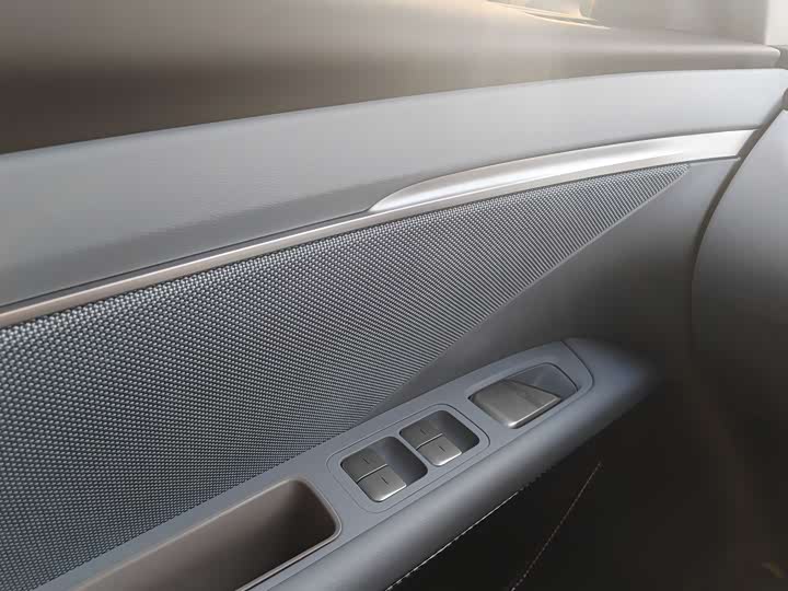 Фото 12 - XPeng Mona M03