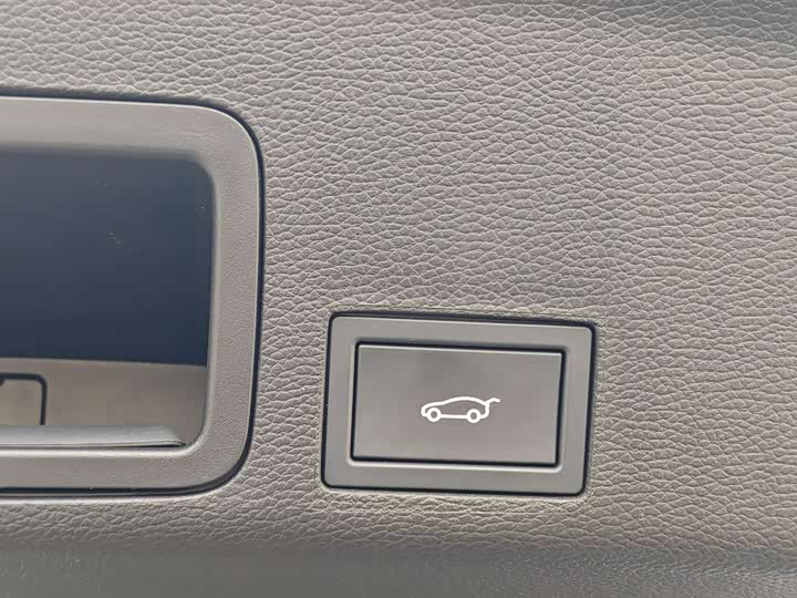 Фото 17 - XPeng Mona M03