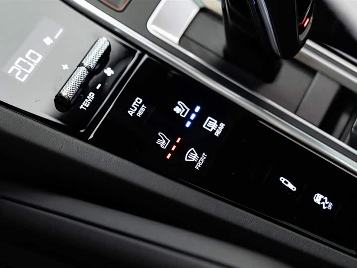 Фото 18 - Porsche Cayenne