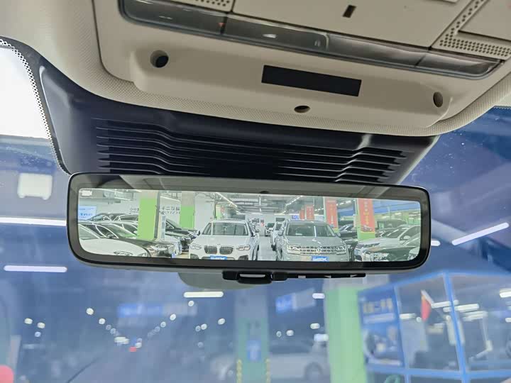 Фото 11 - Land Rover Range Rover Evoque L