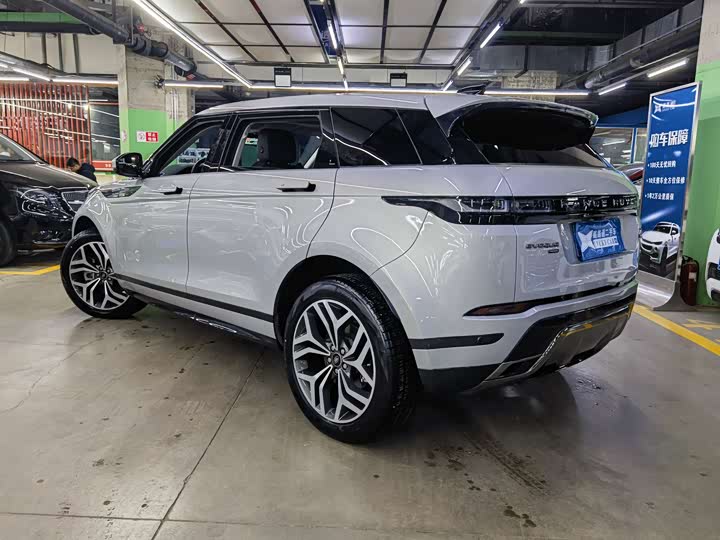 Фото 4 - Land Rover Range Rover Evoque L