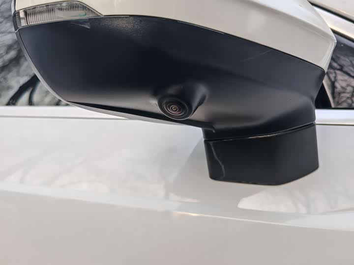 Фото 12 - Audi Q3