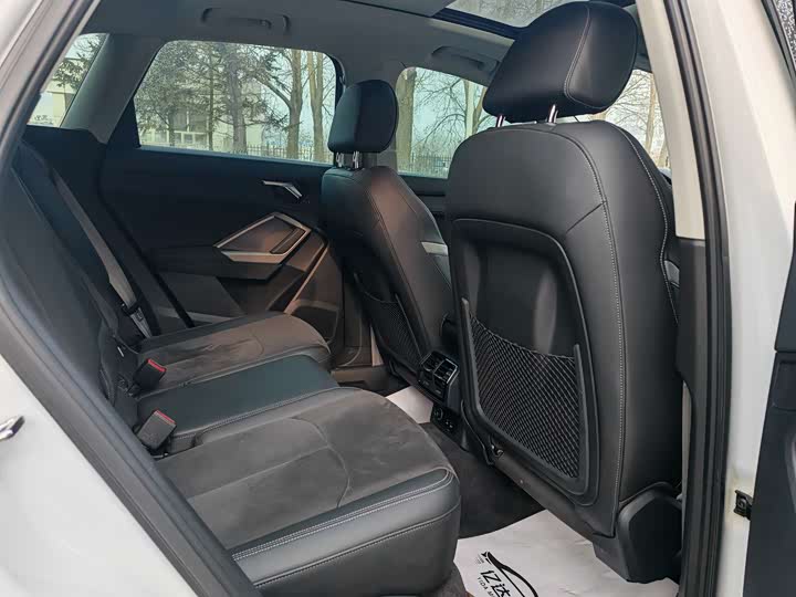 Фото 14 - Audi Q3