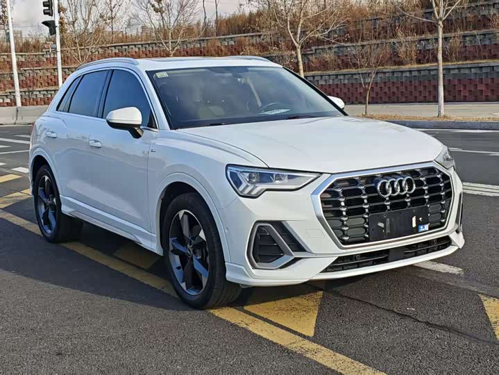Фото 3 - Audi Q3