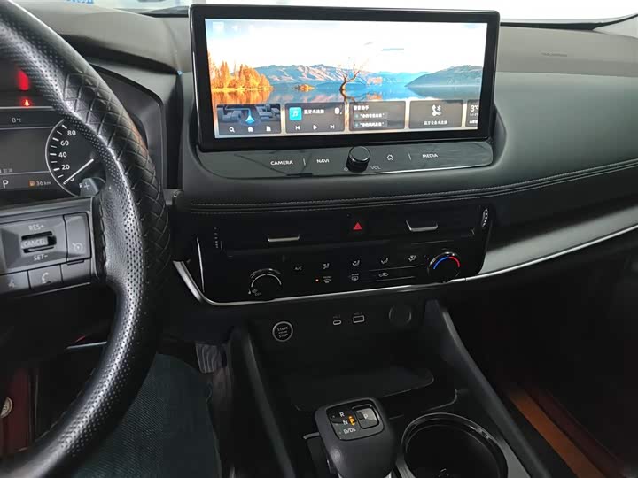 Фото 13 - Nissan X-Trail