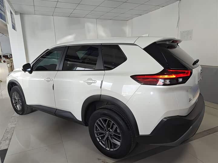 Фото 5 - Nissan X-Trail