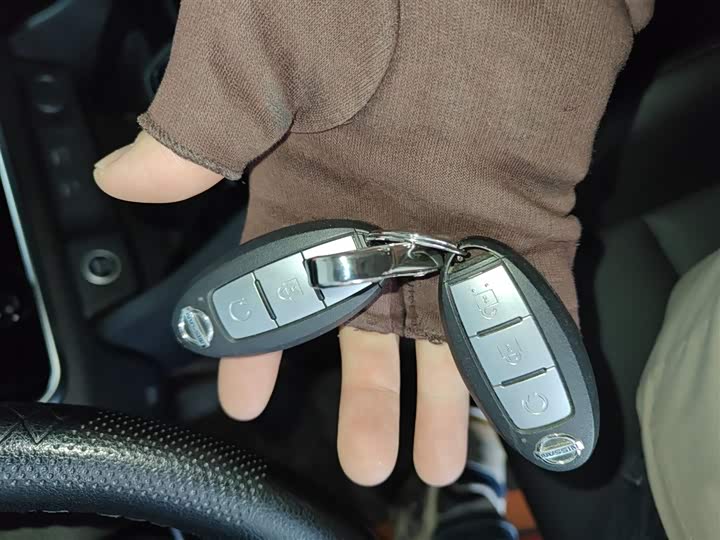 Фото 9 - Nissan X-Trail