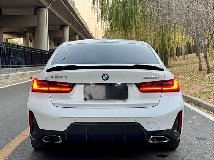 Фото 15 - BMW 3 Series