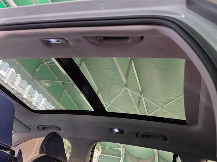 Фото 18 - Geely Monjaro