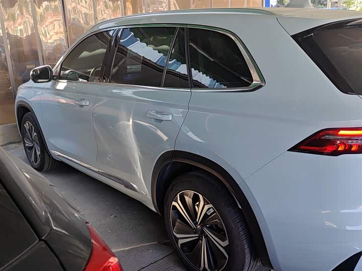 Фото 5 - Geely Monjaro