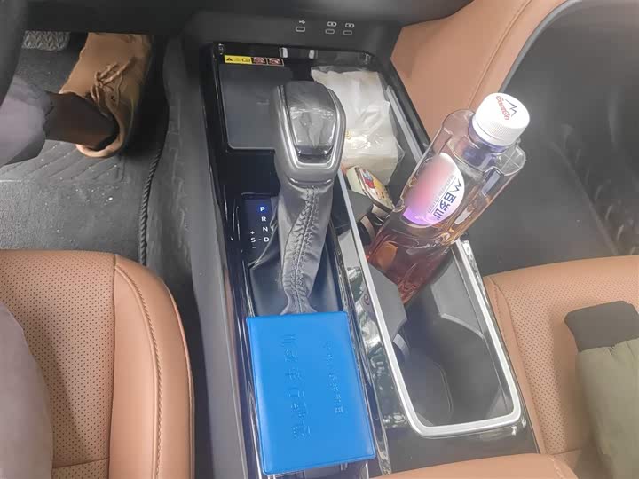 Фото 7 - Toyota Camry