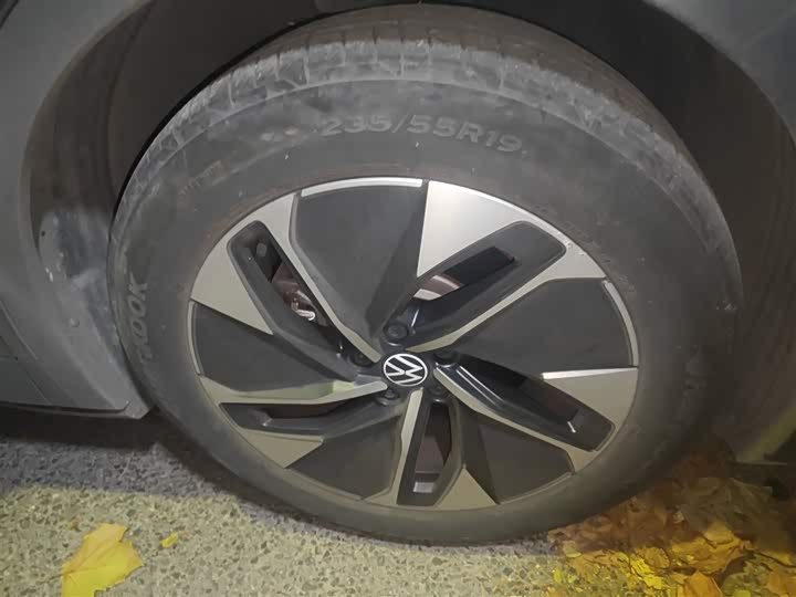 Фото 31 - Volkswagen ID.4 Crozz