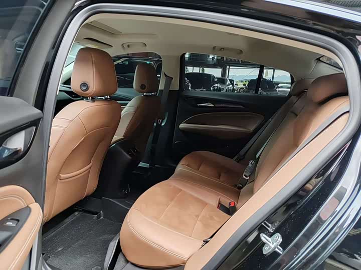 Фото 7 - Buick Regal