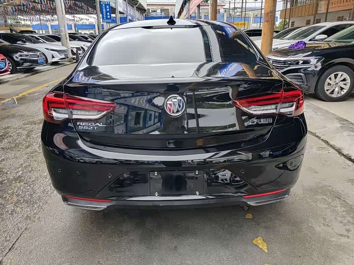 Фото 8 - Buick Regal